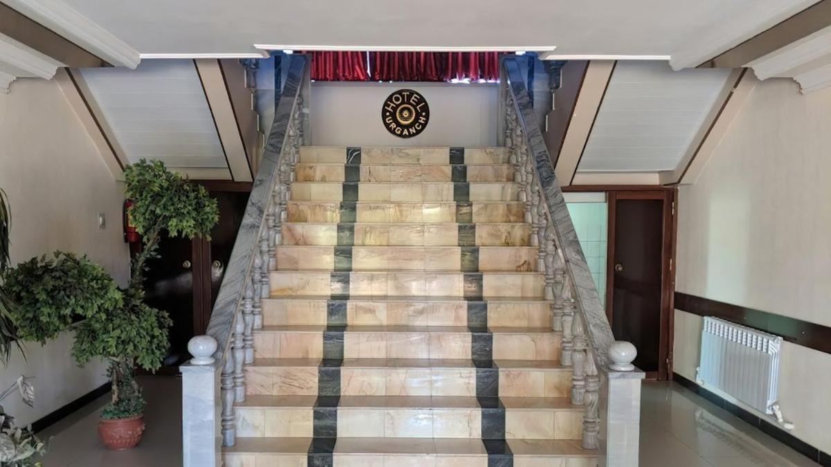 Hôtel Reikartz Ourguentch Extérieur photo