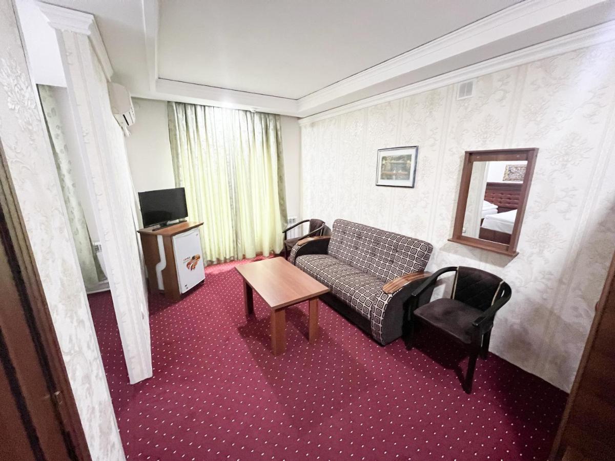 Hôtel Reikartz Ourguentch Extérieur photo