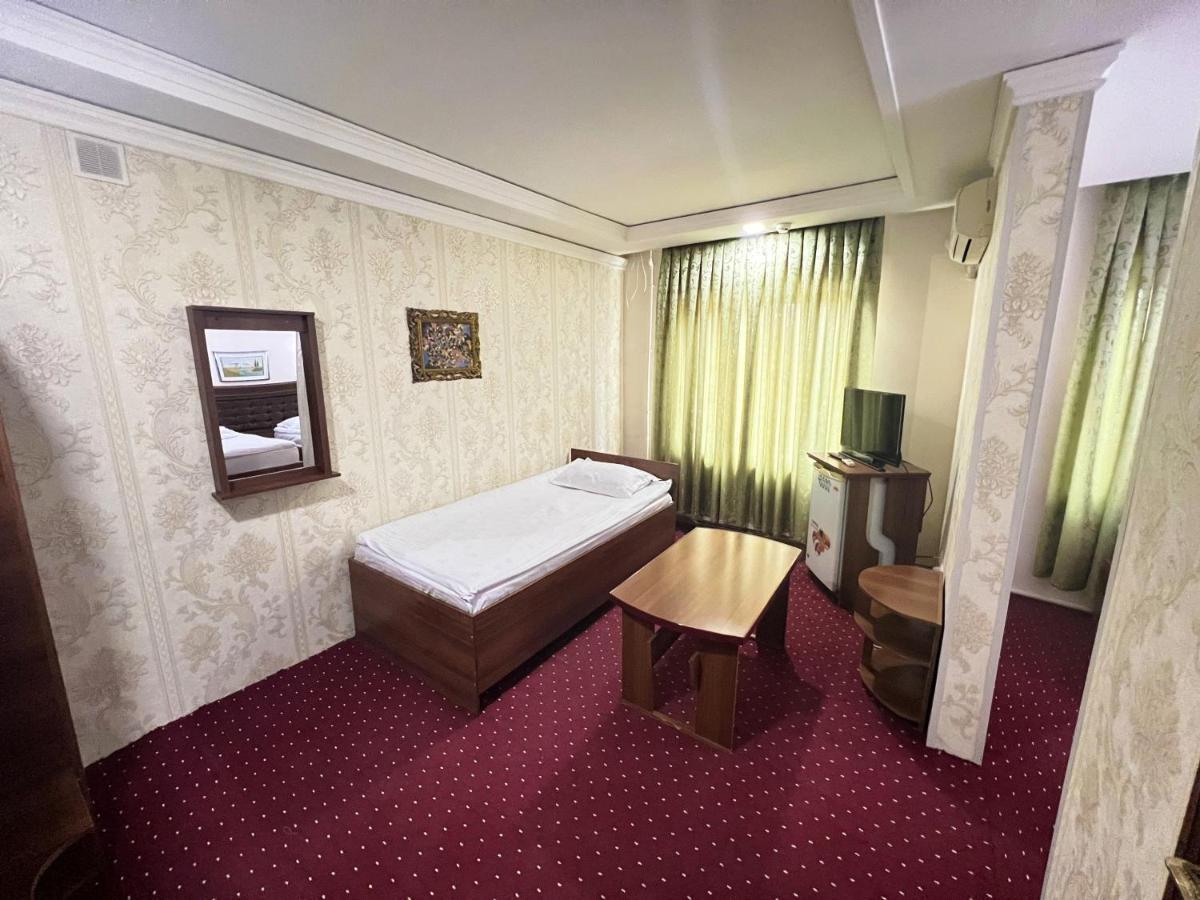 Hôtel Reikartz Ourguentch Extérieur photo