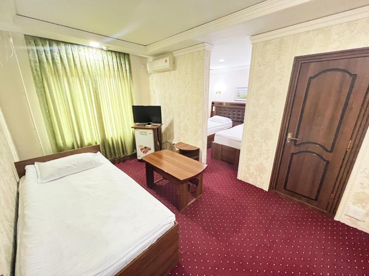 Hôtel Reikartz Ourguentch Extérieur photo